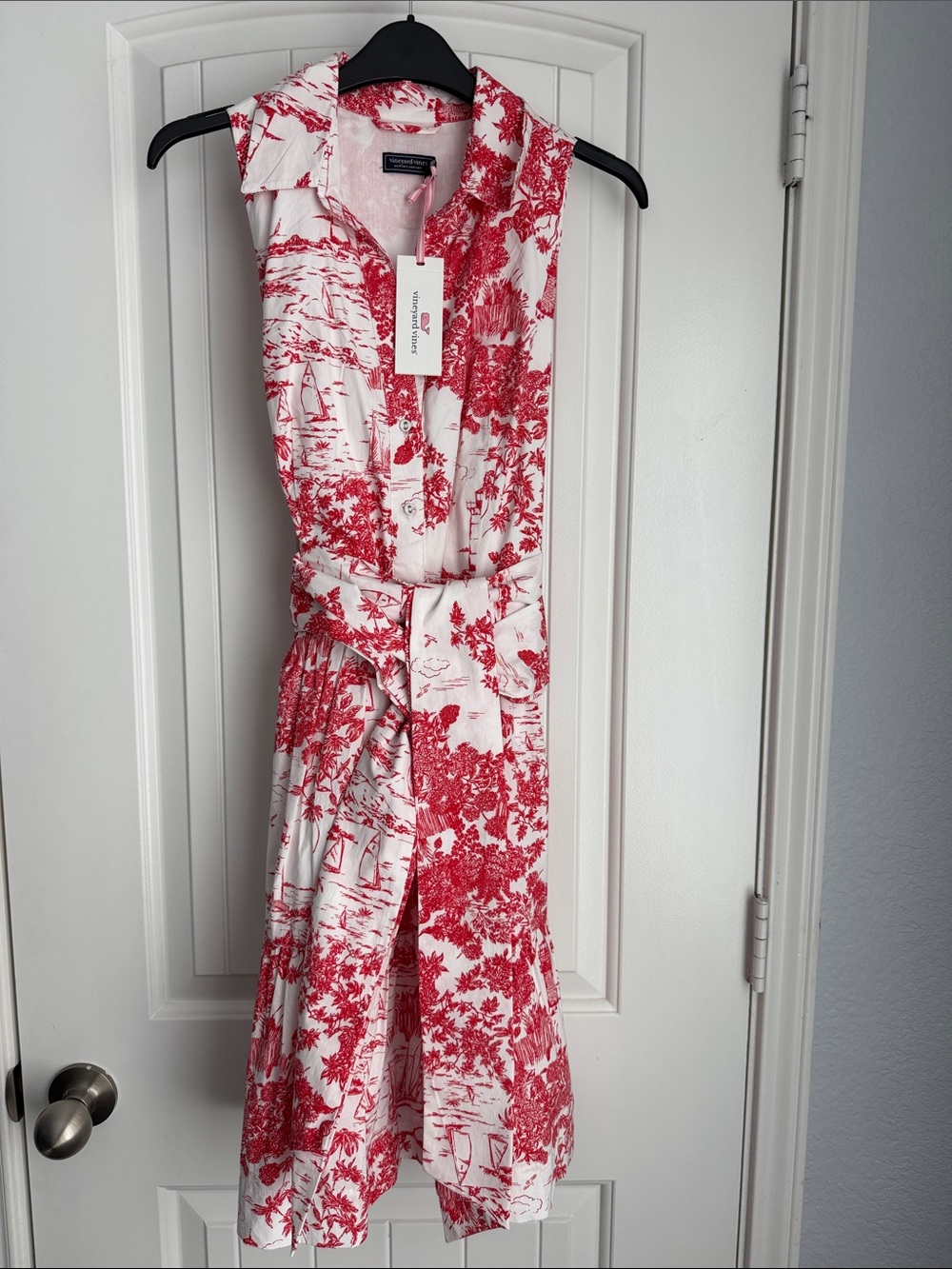 Vineyard Vines Red and White Sleeveless Shirt Dress